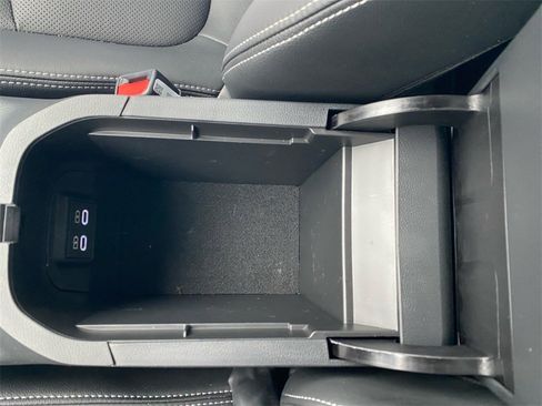 Used 2024 Toyota RAV4 XLE w/ Convenience Package image 26