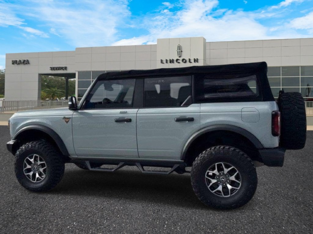 Used 2022 Ford Bronco Badlands AWD/4WD image 9