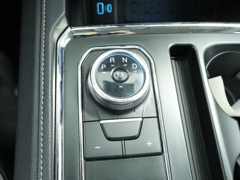 Used 2024 Ford Expedition XLT AWD/4WD image 39
