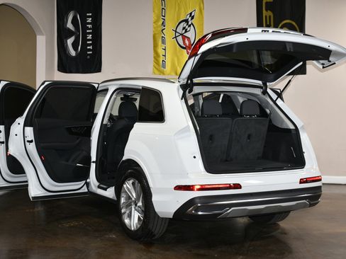 Used 2023 Audi Q7 3.0T Prestige w/ Prestige Package image 92