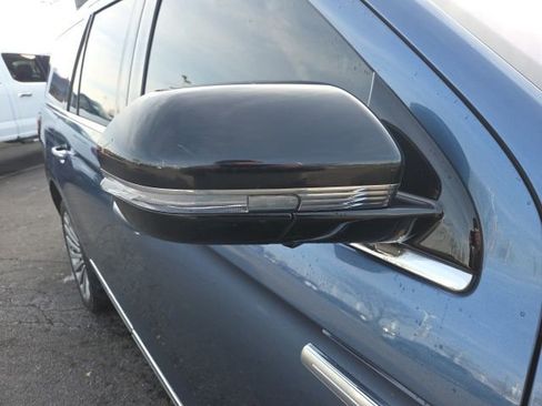 Used 2020 Lincoln Navigator Reserve w/ Luxury Package image 3