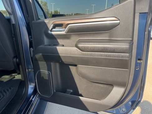 Used 2022 Chevrolet Silverado 1500 RST image 45