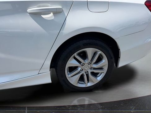 Used 2020 Honda Accord LX image 10