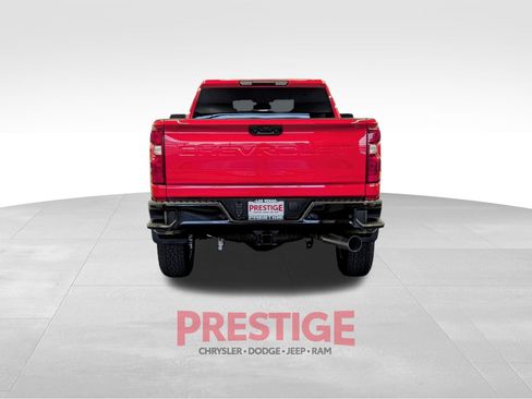 Used 2025 Chevrolet Silverado 2500 Custom w/ Custom Value Package AWD/4WD image 11