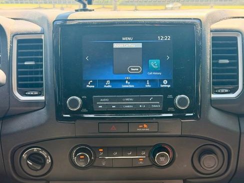 Used 2022 Nissan Frontier SV AWD/4WD image 22