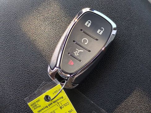 Used 2023 Chevrolet Equinox LT FWD image 9