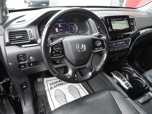 Used 2020 Honda Pilot Touring image 6