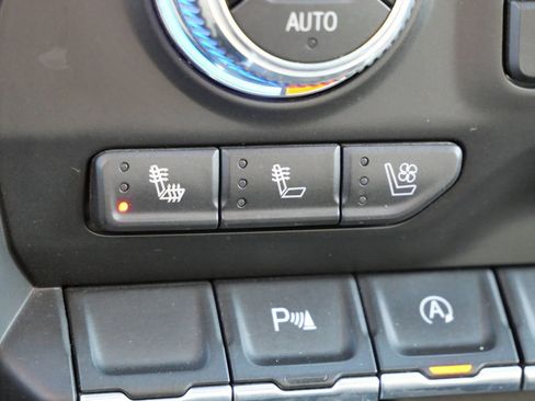 Used 2020 GMC Sierra 1500 AT4 image 29