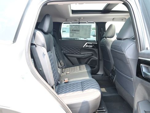 New 2023 Mitsubishi Outlander SEL AWD/4WD image 26