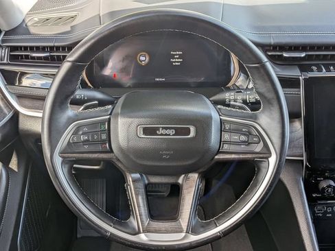 Certified 2022 Jeep Grand Cherokee L Limited AWD/4WD image 21