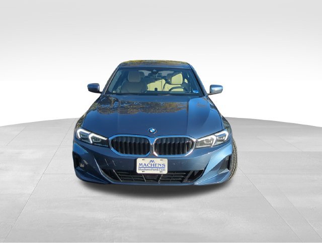 Used 2025 BMW 330i xDrive Sedan w/ Premium Package AWD/4WD image 12