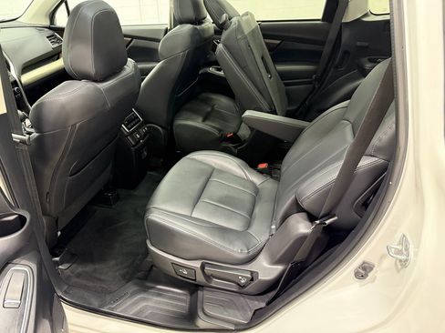 Used 2022 Subaru Ascent Touring w/ Popular Package #2A image 44