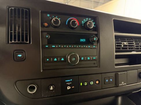 Used 2024 Chevrolet Express 3500 LT w/ LT Preferred Equipment Group RWD image 15