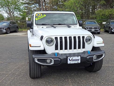 Used 2023 Jeep Wrangler Unlimited Sahara w/ Dual Top Group AWD/4WD image 3