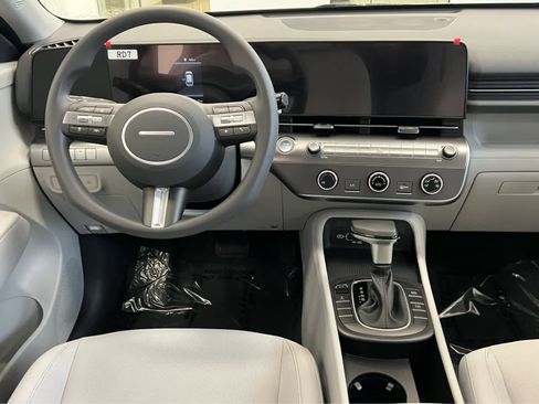 New 2026 Hyundai Kona SE image 23