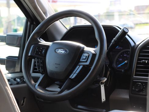 Used 2019 Ford F250 XL w/ Power Equipment Group AWD/4WD image 14