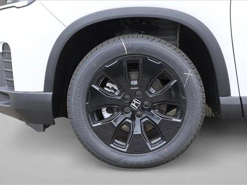 New 2026 Honda Pilot Black Edition image 9