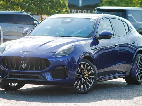 Used 2023 Maserati Grecale Modena AWD/4WD image 14