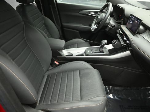 Used 2024 Alfa Romeo Tonale Ti image 28