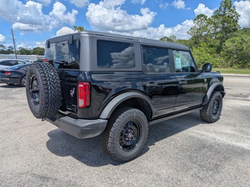 New 2026 Ford Bronco Big Bend w/ Black Diamond Package AWD/4WD image 4
