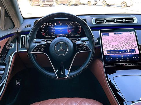 Used 2024 Mercedes-Benz S 580 S 580 image 6