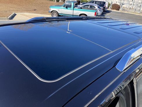 Used 2022 Lincoln Navigator L Reserve image 11