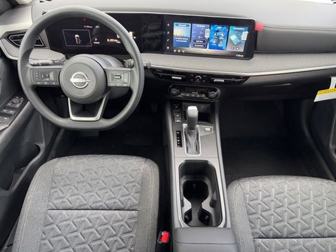 New 2026 Nissan Kicks SV image 14