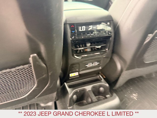 Used 2023 Jeep Grand Cherokee L Limited AWD/4WD image 17