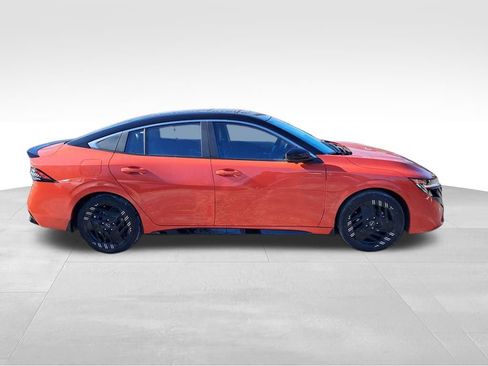 New 2026 Nissan Sentra SR w/ SR Premium Package image 7