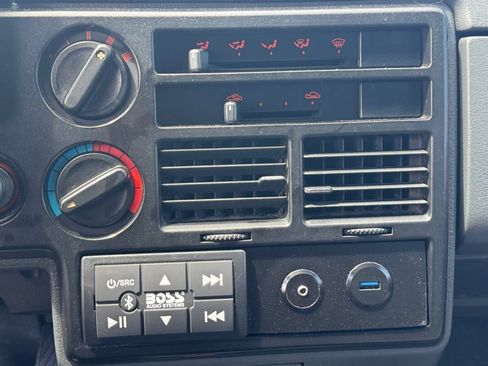 Used 1991 MAZDA B-Series Pickup 2WD Regular Cab B2200 Long Bed image 25
