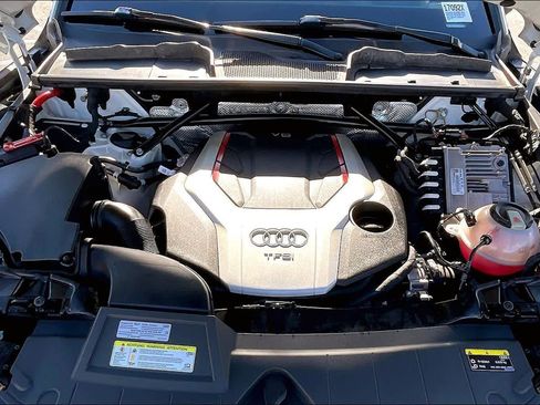 Used 2020 Audi SQ5 Prestige w/ Prestige Package image 13