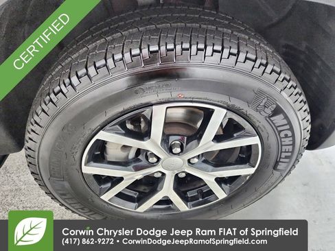 Used 2023 Jeep Grand Cherokee Limited image 34