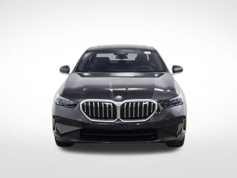 New 2026 BMW 530i xDrive w/ Premium Package AWD/4WD image 8