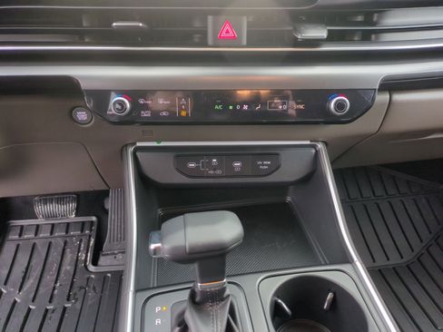 New 2026 Kia Carnival image 14