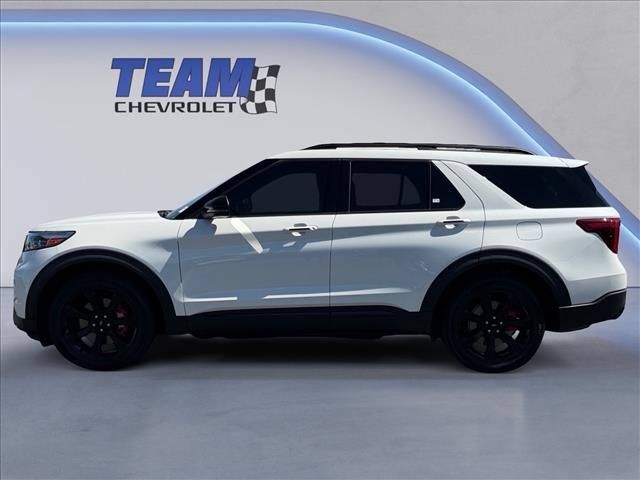 Used 2023 Ford Explorer ST w/ Equipment Group 401A AWD/4WD image 2