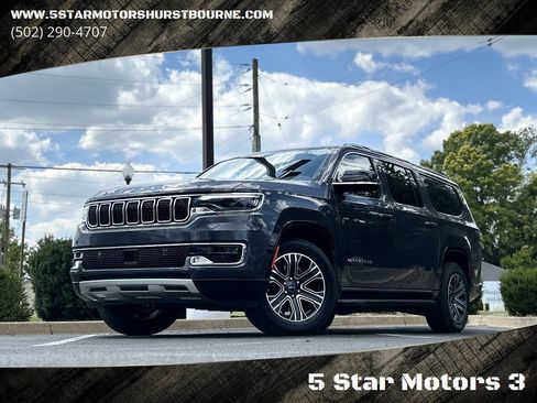 Used 2025 Jeep Wagoneer L Series II w/ 8-pass Seating Package AWD/4WD image 1