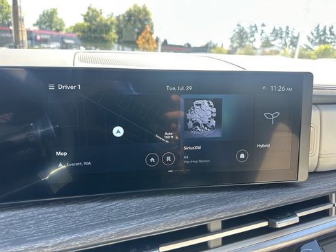 Used 2025 Hyundai Santa Fe Limited image 22