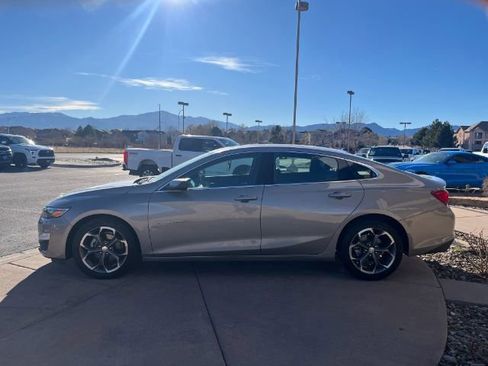 Used 2023 Chevrolet Malibu LT FWD image 4