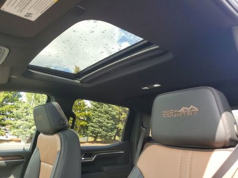 New 2026 Chevrolet Silverado 1500 High Country w/ High Country Premium Package AWD/4WD image 18