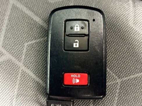 Used 2021 Toyota Tacoma TRD Sport image 36