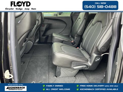 New 2027 Chrysler Pacifica Select AWD/4WD image 20