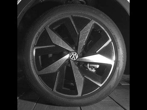 Used 2023 Volkswagen ID.4 Pro S AWD/4WD image 12
