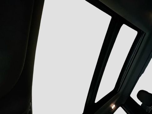 Used 2019 Ford F150 Lariat w/ Equipment Group 502A Luxury image 23