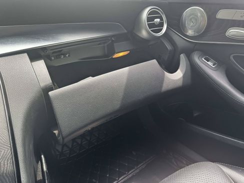 Used 2015 Mercedes-Benz C 300 4MATIC Sedan image 35