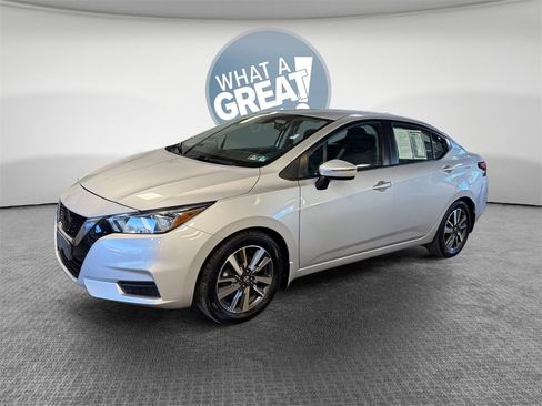 Used 2020 Nissan Versa SV image 8