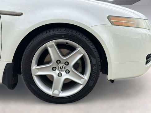 Used 2005 Acura TL w/ Navigation System FWD image 11