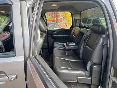 Used 2012 GMC Sierra 2500 SLT w/ SLT Convenience Package image 8