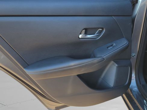 Certified 2023 Nissan Sentra SV image 11