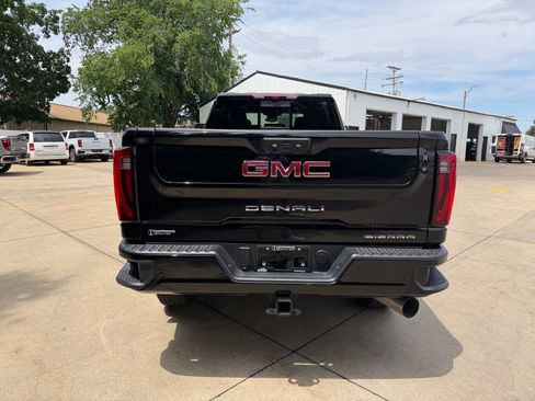 Used 2025 GMC Sierra 3500 Denali w/ Denali Reserve Package AWD/4WD image 5