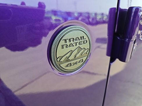 New 2026 Jeep Gladiator Sahara image 18